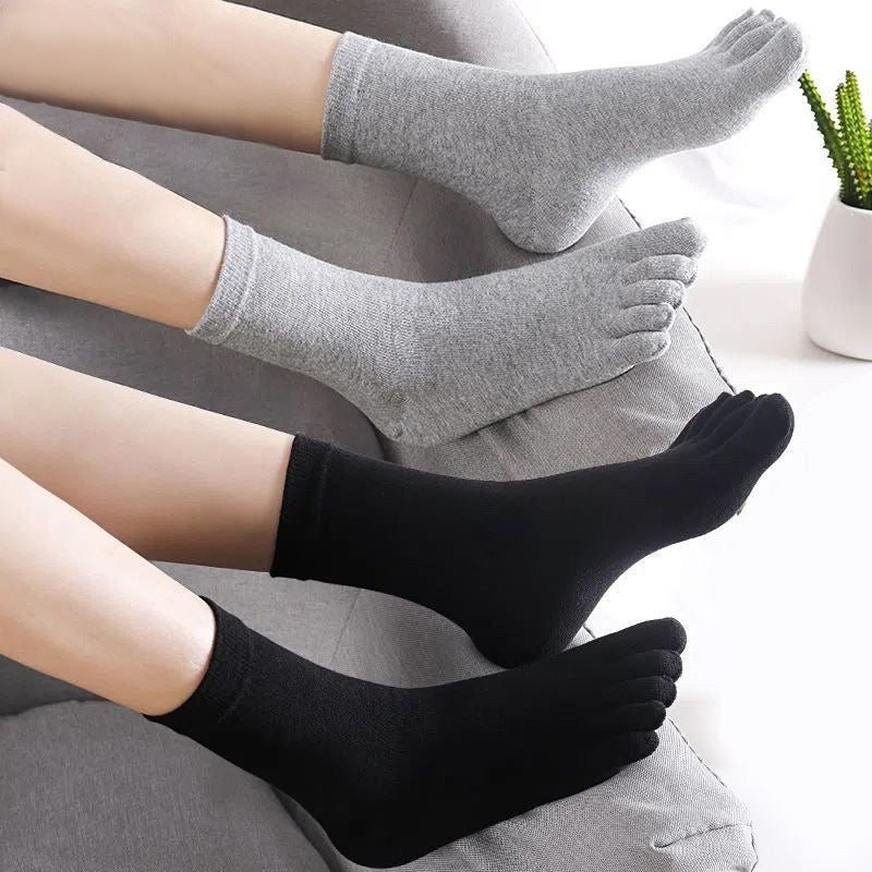 Solid Color Versatile Mid Leg Five Finger Socks